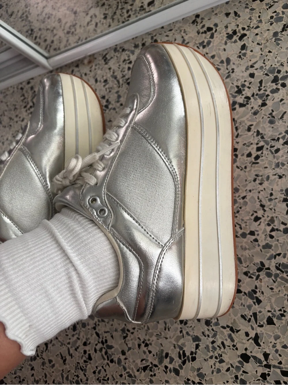 Zara cushioned metallic